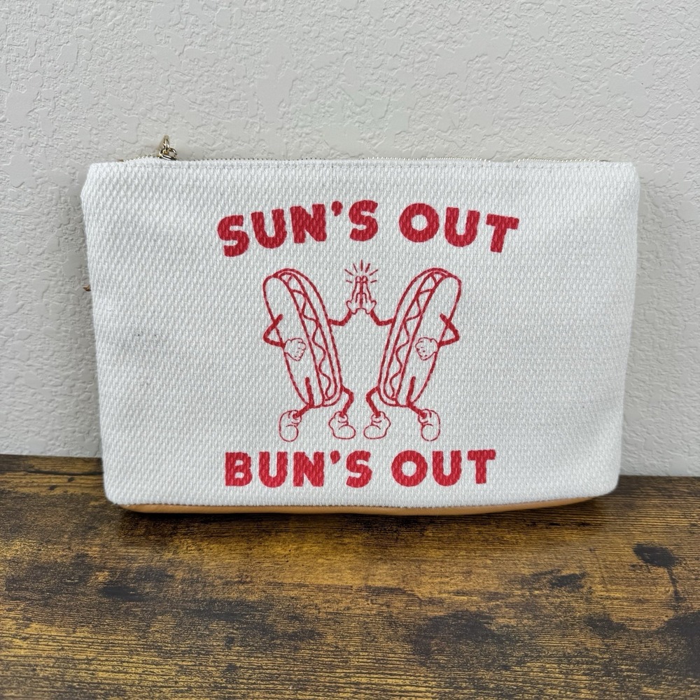 Univeral Thread Suns Out Buns Out Clutch Pouch‎ Canvas NWT Beach Fun